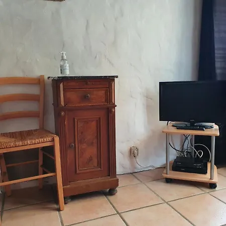 La Vicomterie Apartment *